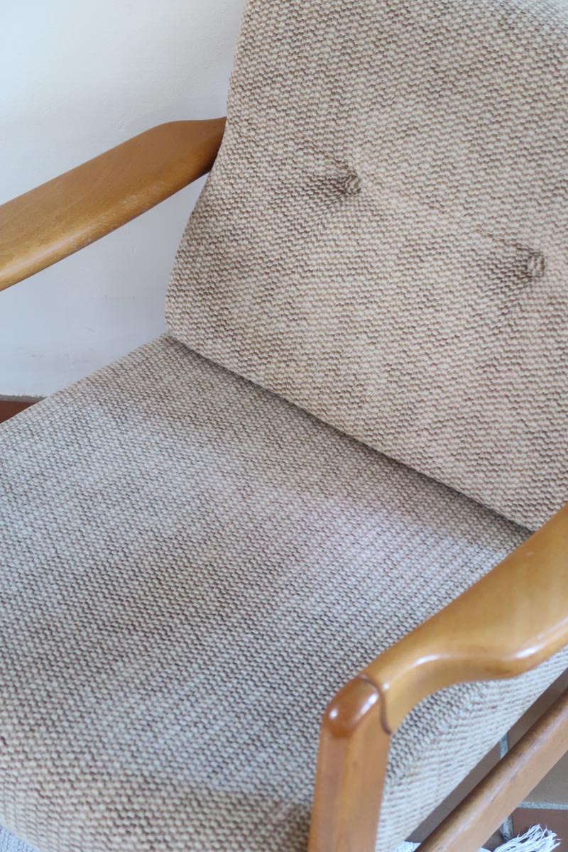 Fauteuil vintage allemand en hêtre et tissu beige 60's