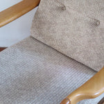 Fauteuil vintage allemand en hêtre et tissu beige 60's