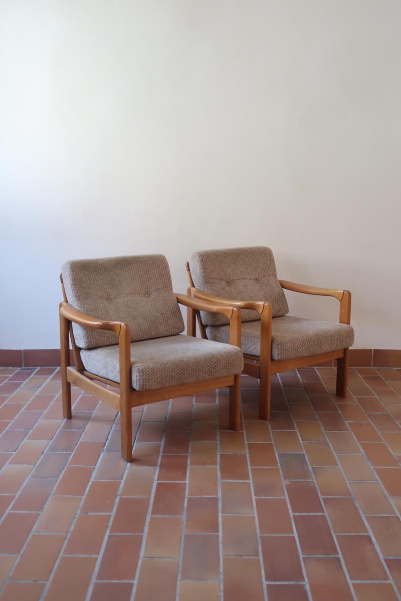 Fauteuil vintage allemand en hêtre et tissu beige 60's