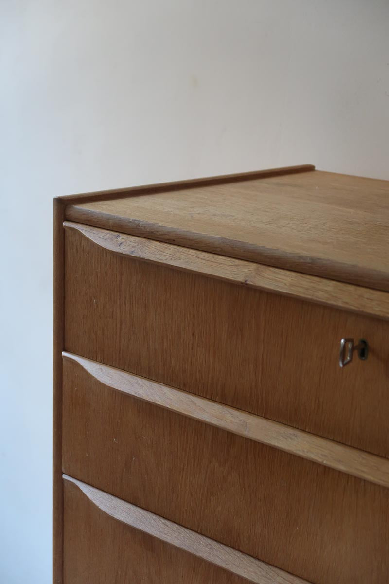 haute commode scandinave chêne clair danemark années 60 design nordique vintage