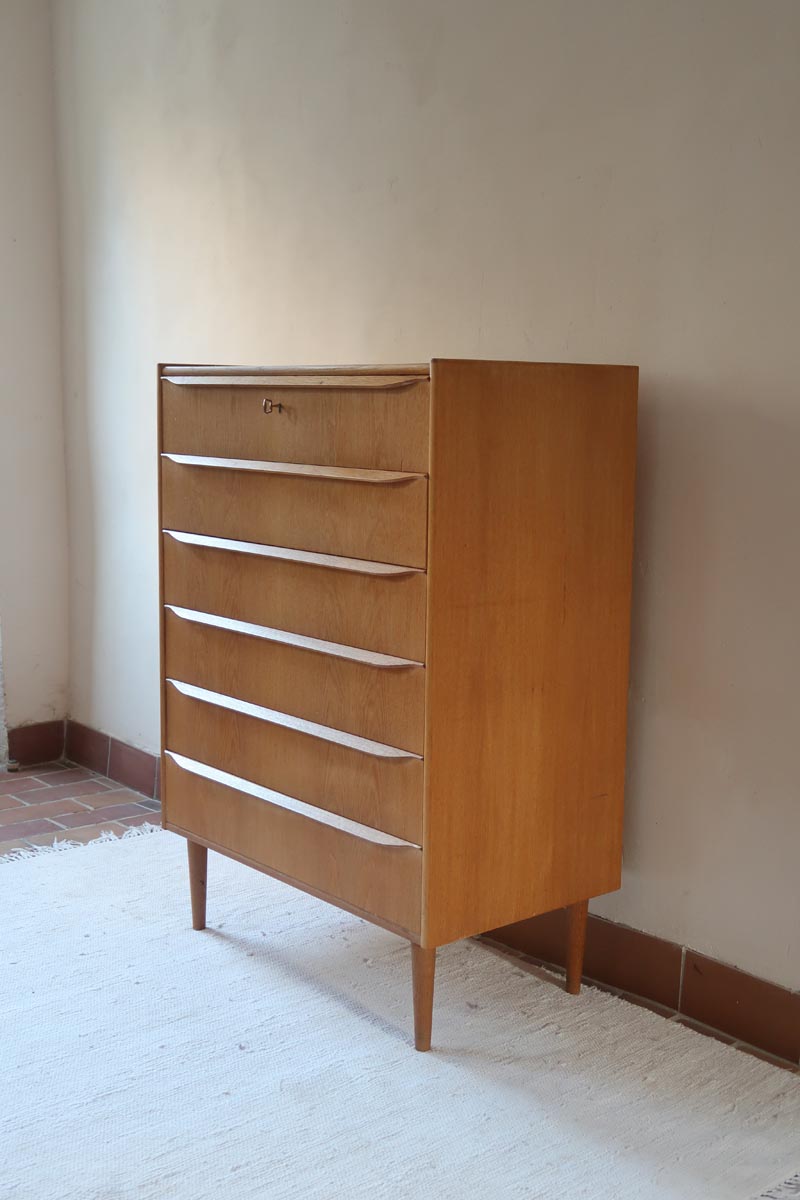 haute commode scandinave chêne clair danemark années 60 design nordique vintage