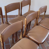 Lot de 6 chaises design danois en teck avec assise camel et dossier courbé, esprit Erik Buch.