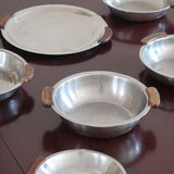 Service 6 pièces scandinave inox poli et teck années 60, grand plateau, bols et coupelle, anses teck demi-lune, art de la table danois mid-century