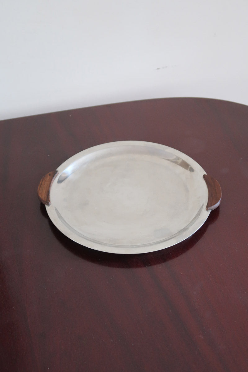 Service 6 pièces scandinave inox poli et teck années 60, grand plateau, bols et coupelle, anses teck demi-lune, art de la table danois mid-century
