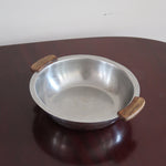 Service 6 pièces scandinave inox poli et teck années 60, grand plateau, bols et coupelle, anses teck demi-lune, art de la table danois mid-century