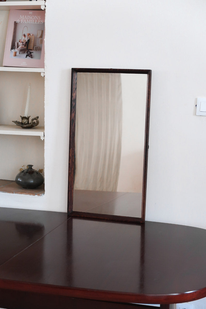Miroir mural palissandre scandinave années 60, cadre fin lignes épurées, veinage profond, design danois mid-century premium