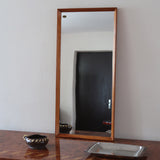 Miroir mural teck scandinave années 60 format vertical XL allongé, argenture protégée cuivre, entrée couloir, design danois mid-century