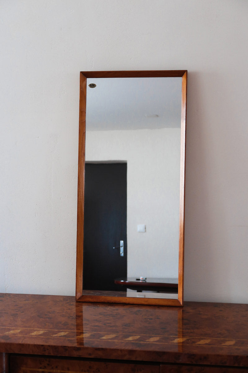 Miroir mural teck scandinave années 60 format vertical XL allongé, argenture protégée cuivre, entrée couloir, design danois mid-century