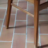 Paire de chaises scandinaves Farstrup en teck avec assise en skaï noir, design danois des années 60.