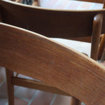 Paire de chaises scandinaves Farstrup en teck avec assise en skaï noir, design danois des années 60.