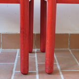 Paire de chaises italiennes vintage années 70, hêtre laqué rouge, assises paille, modèle dans l'esprit Carimate de Vico Magistretti