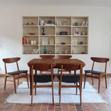 Paire de chaises scandinaves Farstrup en teck, modèle 210, assise retapissée en skaï noir, design danois des années 60, plusieurs exemplaires disponibles.