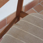 Paire de chaises scandinaves Farstrup en teck, modèle 210, avec assise en tissu beige à fines rayures, design danois des années 60.