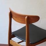 Paire de chaises scandinaves Farstrup vintage en teck et skaï noir neuf