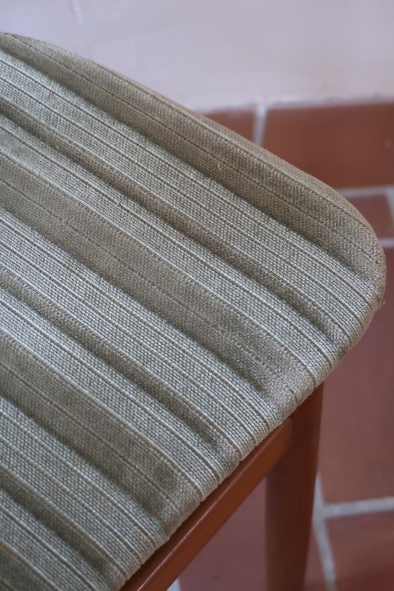 Paire de chaises scandinaves Farstrup vintage en teck et tissu vert