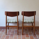 Paire de chaises scandinaves Farstrup vintage en teck et tissu vert