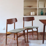 Paire de chaises scandinaves Farstrup vintage en teck et tissu vert