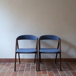Paire de chaises scandinaves Farstrup modèle 205 en teck, design Thomas Harlev, tissu bleu, années 60.