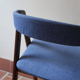 Paire de chaises scandinaves Farstrup modèle 205 en teck, design Thomas Harlev, tissu bleu, années 60.