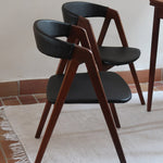 paire de chaises thomas harlev modèle 205 farstrup teck et skaï noir danemark années 60