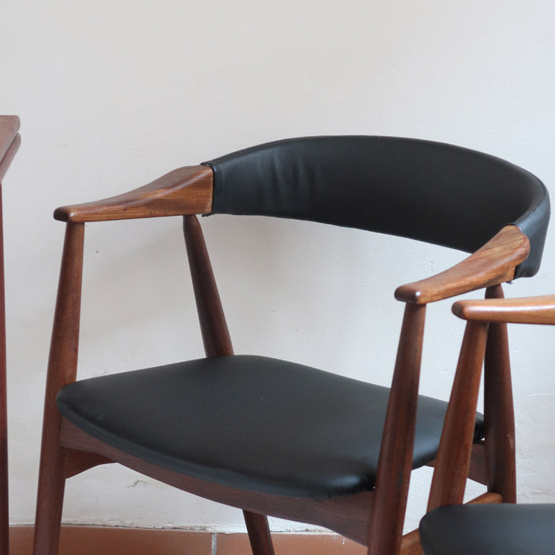 paire de chaises thomas harlev modèle 213 farstrup teck et skaï noir danemark années 60