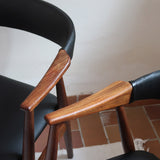 paire de chaises thomas harlev modèle 213 farstrup teck et skaï noir danemark années 60