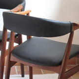 paire de chaises thomas harlev modèle 213 farstrup teck et skaï noir danemark années 60