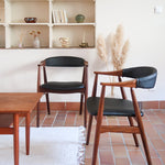 paire de chaises thomas harlev modèle 213 farstrup teck et skaï noir danemark années 60