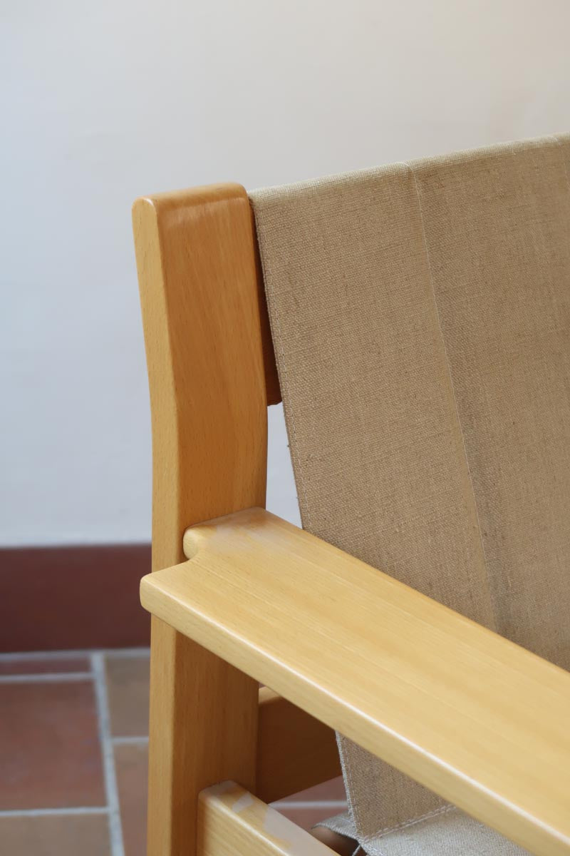 Paire de fauteuils vintage modernistes en hêtre clair et toile beige – années 70