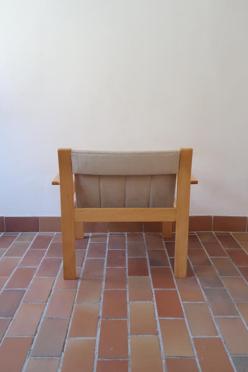 Paire de fauteuils vintage modernistes en hêtre clair et toile beige – années 70