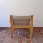 Paire de fauteuils vintage modernistes en hêtre clair et toile beige – années 70