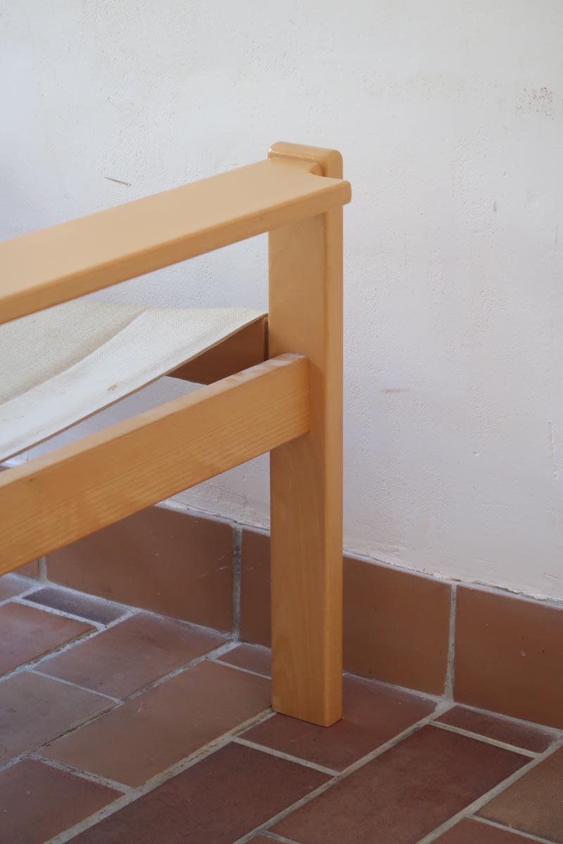 Paire de fauteuils vintage modernistes en hêtre clair et toile beige – années 70