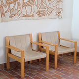 Paire de fauteuils vintage modernistes en hêtre clair et toile beige – années 70