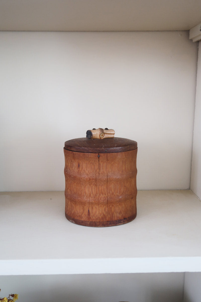 Pot bambou vintage années 60, couvercle bois poignée bambou sculptée, intérieur liège, ancien pot à tabac, boîte rangement décorative