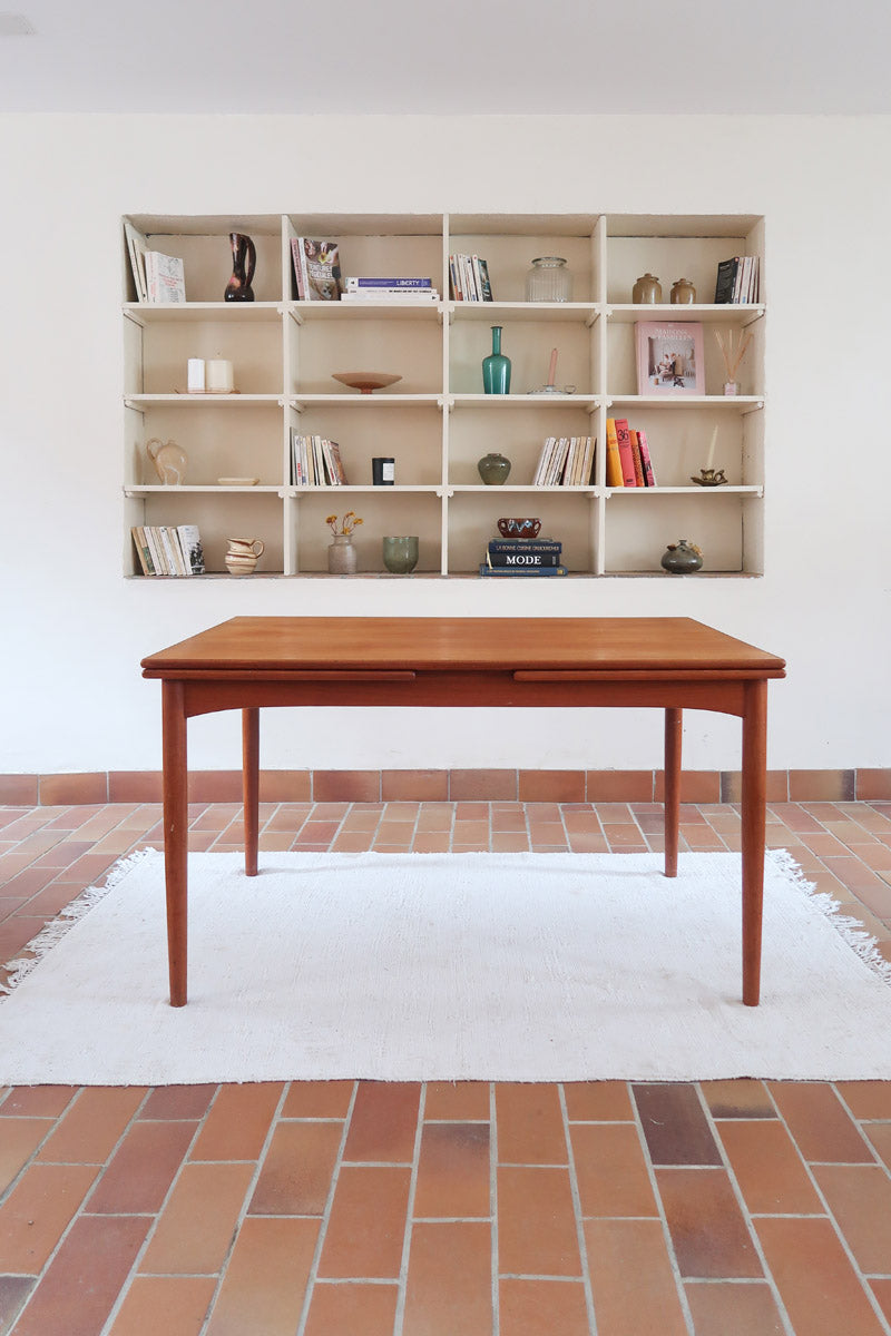 Table à manger extensible Farstrup en teck, design danois mid-century années 60, piètement bois massif et plateau rectangulaire