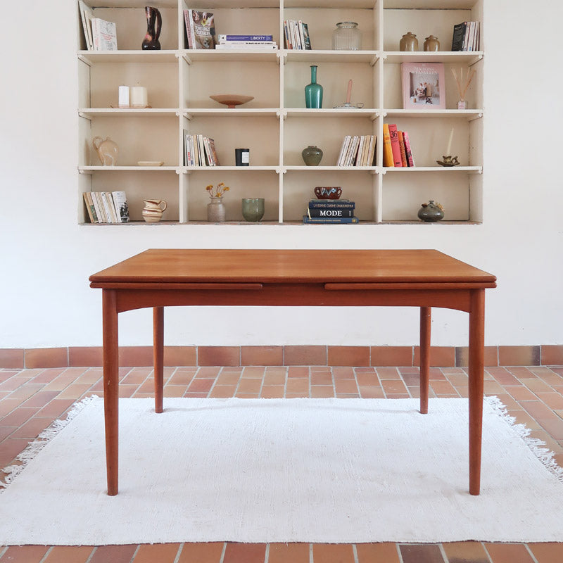 Table à manger extensible Farstrup en teck, design danois mid-century années 60, piètement bois massif et plateau rectangulaire
