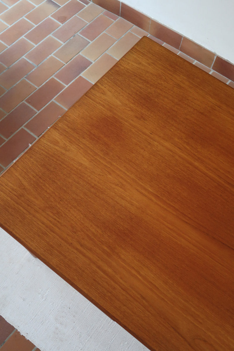 Table à manger extensible Farstrup en teck, design danois mid-century années 60, piètement bois massif et plateau rectangulaire