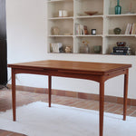 Table à manger extensible Farstrup en teck, design danois mid-century années 60, piètement bois massif et plateau rectangulaire