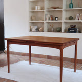 Table à manger extensible Farstrup en teck, design danois mid-century années 60, piètement bois massif et plateau rectangulaire