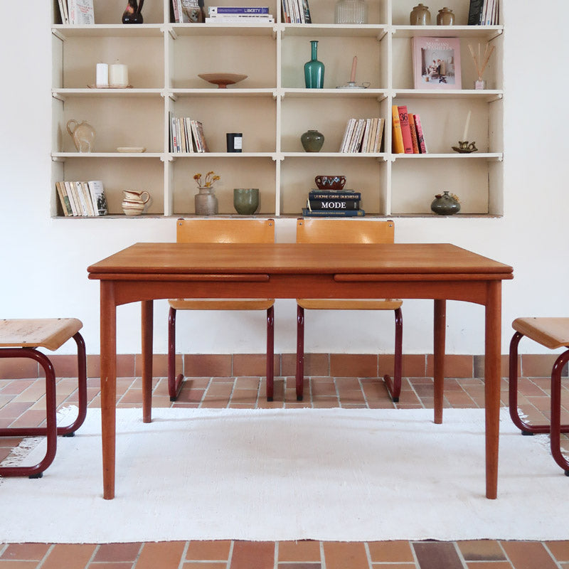 Table à manger extensible Farstrup en teck, design danois mid-century années 60, piètement bois massif et plateau rectangulaire