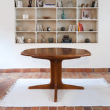 Table à manger ovale extensible en teck, design danois mid century années 60, piètement central et rallonges intégrées