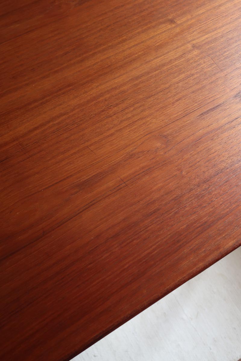 table à rallonges scandinave teck danemark années 60 petit format design nordique