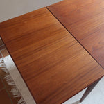 table à rallonges scandinave teck danemark années 60 petit format design nordique