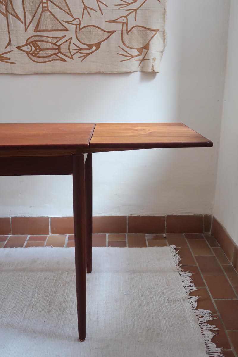table à rallonges scandinave teck danemark années 60 petit format design nordique