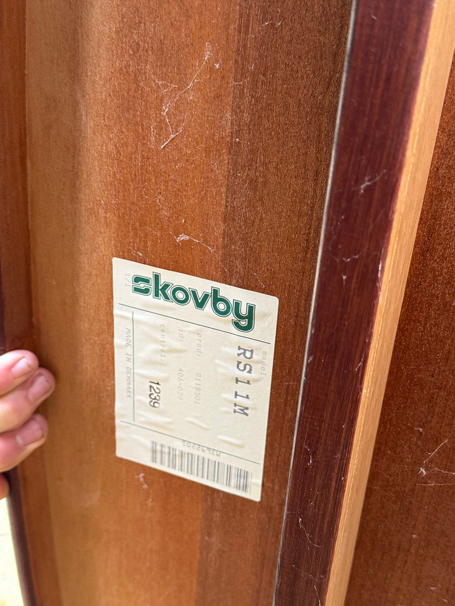 Table à manger ovale Skovby en teck, avec piètement central et deux rallonges intégrées, design danois années 60.