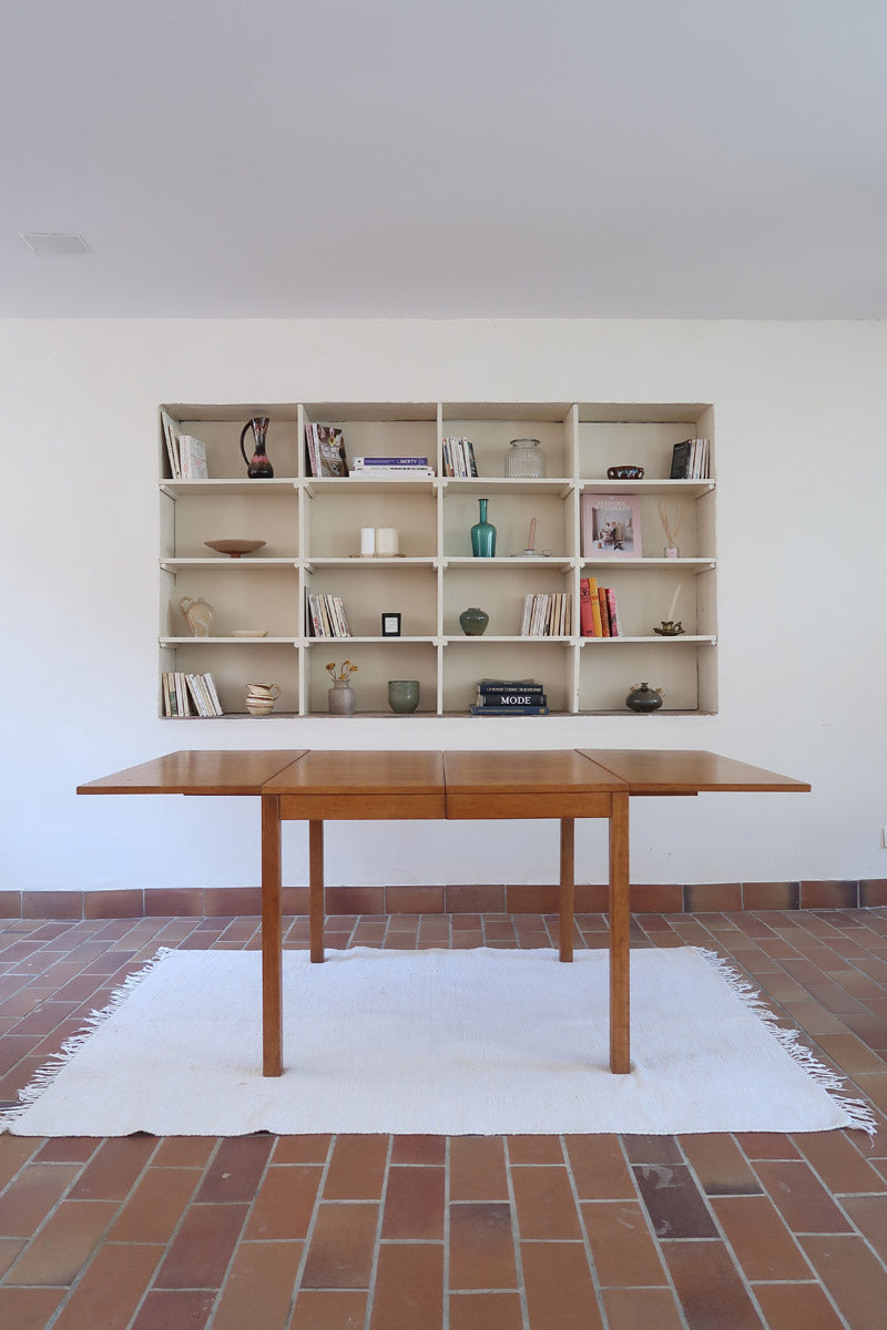 Table à manger scandinave extensible en chêne clair années 60, deux abattants intégrés, jusqu'à 12 couverts, pieds droits