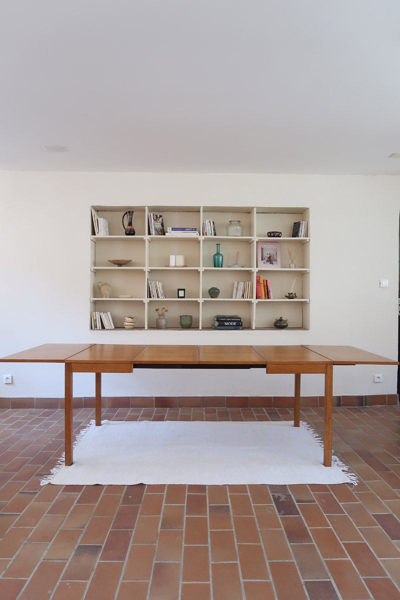 Table à manger scandinave extensible en chêne clair années 60, deux abattants intégrés, jusqu'à 12 couverts, pieds droits