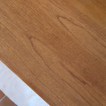 Table à manger scandinave extensible en teck années 60, allonges papillon latérales, pieds fuseau, jusqu'à 10 couverts