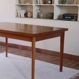 Table à manger scandinave extensible en teck années 60, allonges papillon latérales, pieds fuseau, jusqu'à 10 couverts