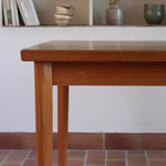 Table à manger scandinave extensible en teck années 60, allonges papillon latérales, pieds fuseau, jusqu'à 10 couverts
